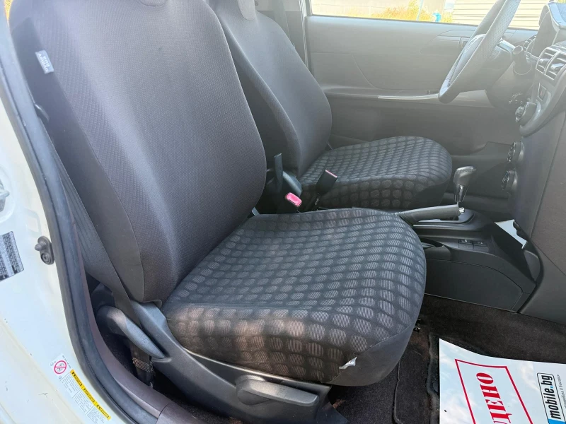 Toyota IQ VVTI Avtomat , снимка 13 - Автомобили и джипове - 52449916