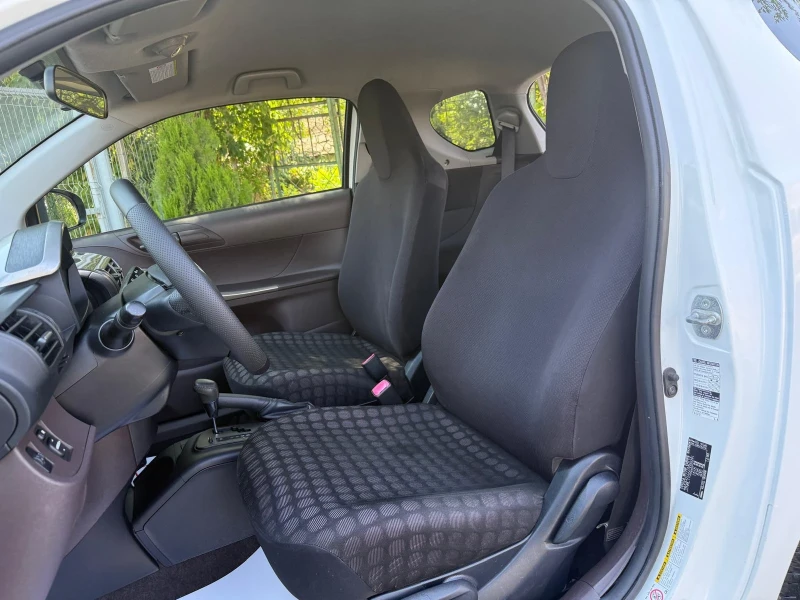 Toyota IQ VVTI Avtomat , снимка 12 - Автомобили и джипове - 52449916