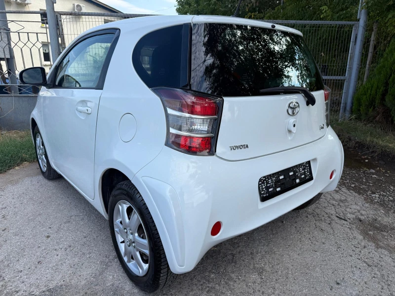 Toyota IQ VVTI Avtomat , снимка 4 - Автомобили и джипове - 52449916