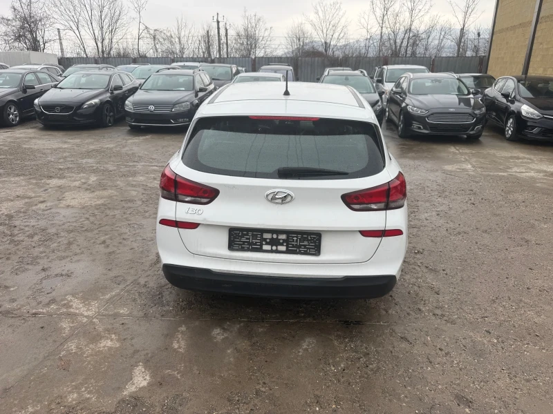 Hyundai I30 1.4i ГАЗ BRC заводска 100 kc., снимка 6 - Автомобили и джипове - 52227443