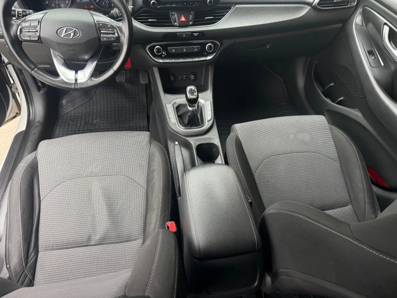Hyundai I30 1.4i ГАЗ BRC заводска 100 kc., снимка 14 - Автомобили и джипове - 52227443