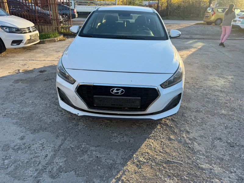 Hyundai I30 1.4i ГАЗ BRC заводска 100 kc., снимка 5 - Автомобили и джипове - 52227443