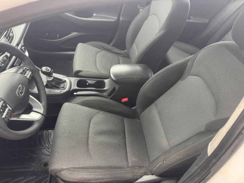 Hyundai I30 1.4i ГАЗ BRC заводска 100 kc., снимка 12 - Автомобили и джипове - 52227443