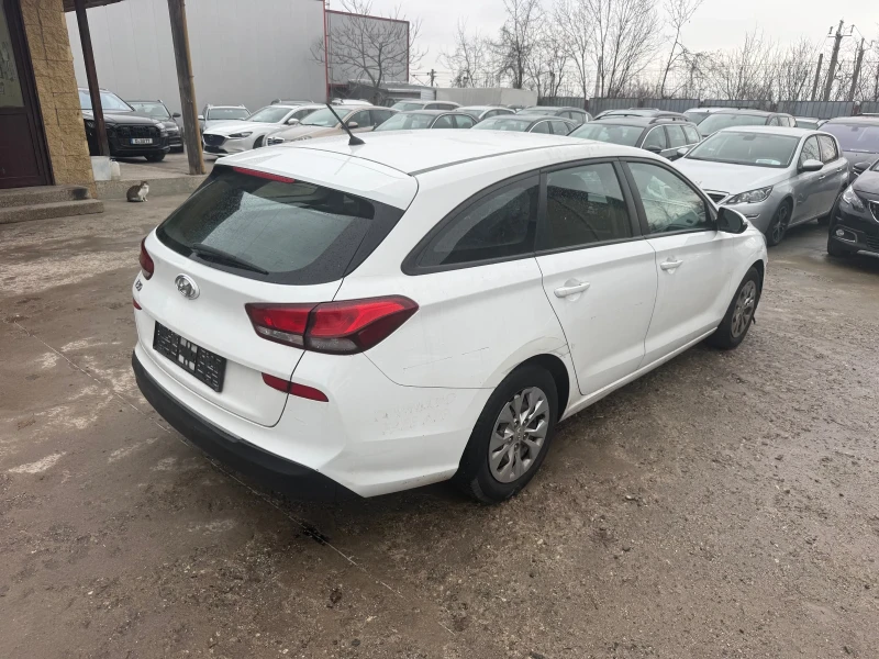 Hyundai I30 1.4i ГАЗ BRC заводска 100 kc., снимка 8 - Автомобили и джипове - 52227443