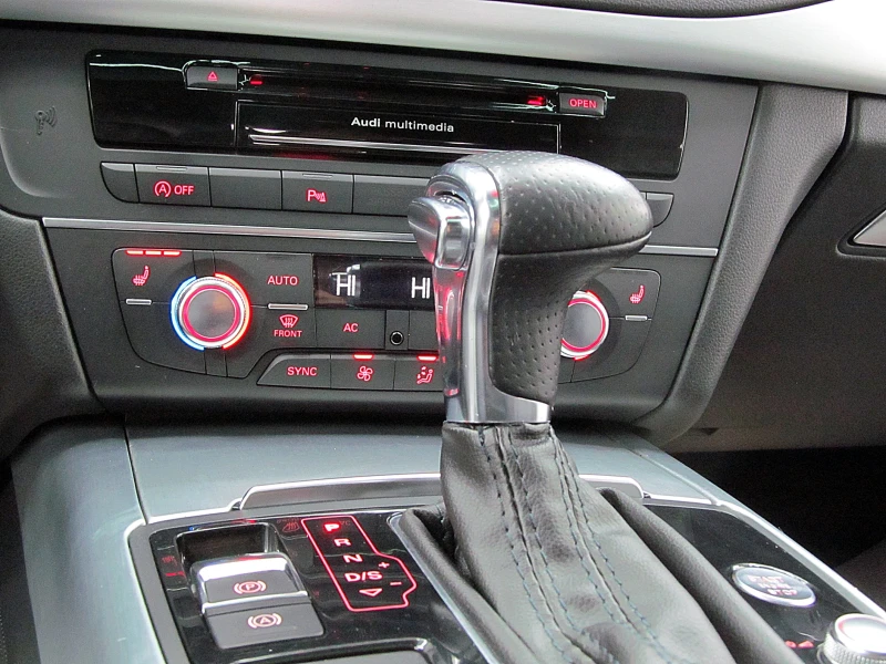 Audi A7 S-line+ + + /BOSE/KeylessGo/СОБСТВЕН ЛИЗИНГ, снимка 15 - Автомобили и джипове - 52575511