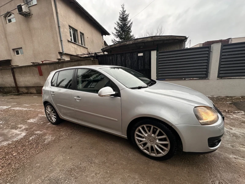 VW Golf, снимка 2 - Автомобили и джипове - 53055323
