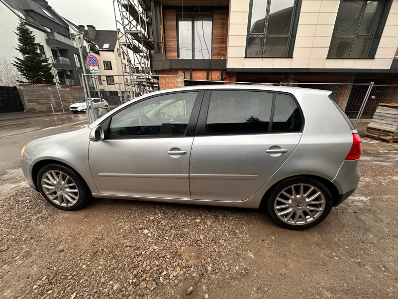VW Golf, снимка 4 - Автомобили и джипове - 53055323