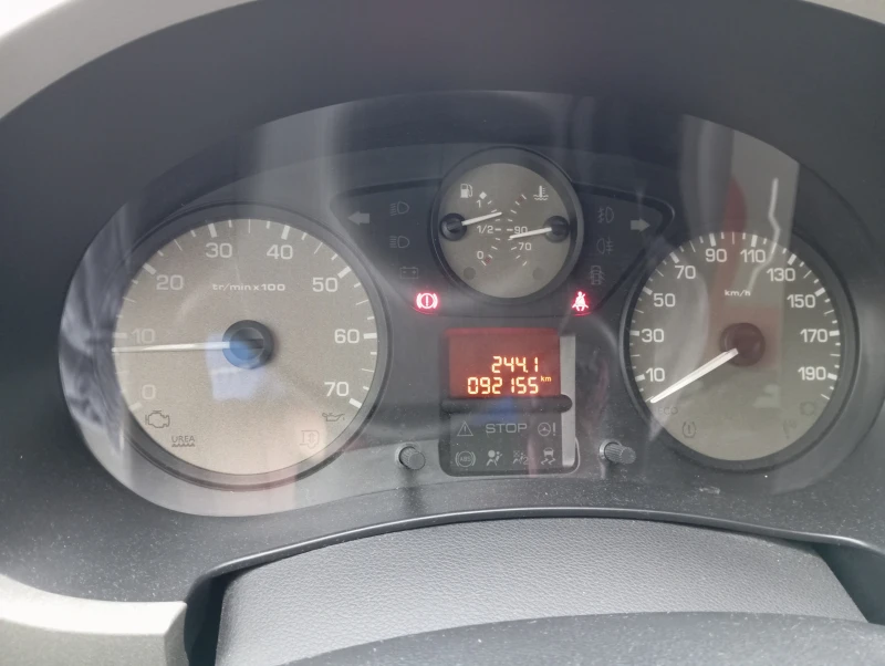 Peugeot Partner 1, 6 HDI, снимка 7 - Автомобили и джипове - 53500080