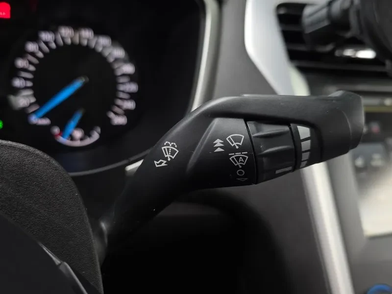 Ford Mondeo 2.0 TDCI Trendy, снимка 13 - Автомобили и джипове - 53725320