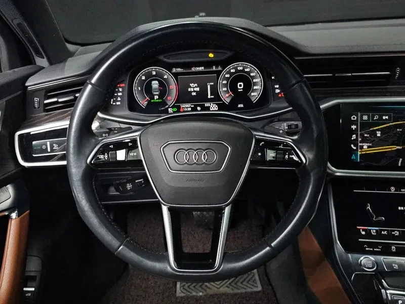 Audi A6 2.0 TDI Quattro, снимка 13 - Автомобили и джипове - 54147772