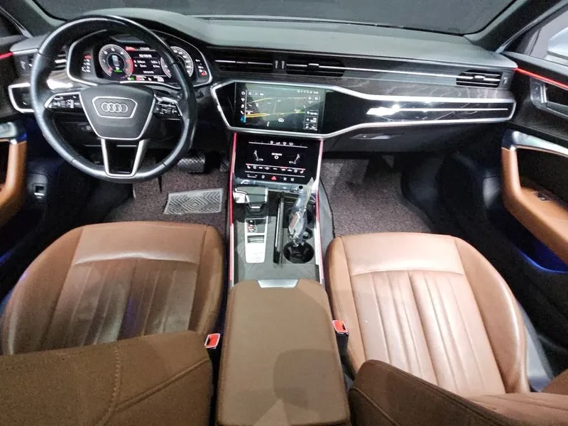 Audi A6 2.0 TDI Quattro, снимка 7 - Автомобили и джипове - 54147772