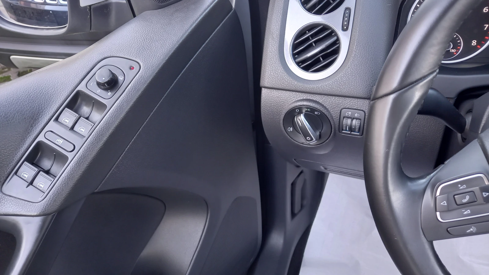 VW Tiguan ФЕЙС ИЗКЛЮЧИТЕЛЕН СЕРВИЗ КНИЖК ОБСЛУЖЕН УНИКАТ НОВ | Mobile.bg — изображение 15