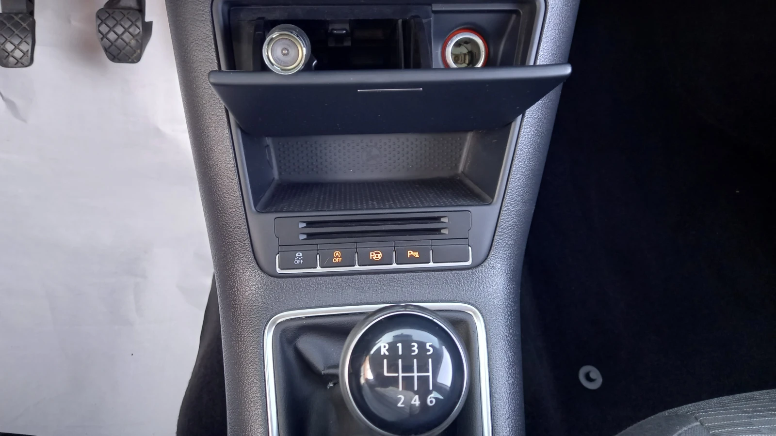 VW Tiguan ФЕЙС ИЗКЛЮЧИТЕЛЕН СЕРВИЗ КНИЖК ОБСЛУЖЕН УНИКАТ НОВ | Mobile.bg — изображение 12