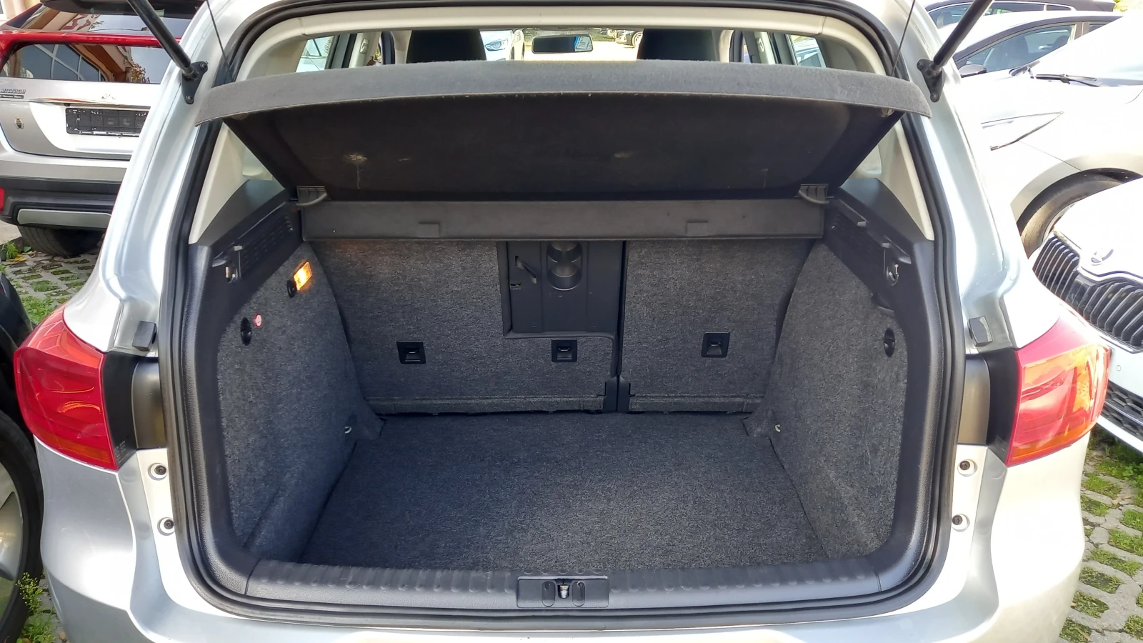 VW Tiguan ФЕЙС ИЗКЛЮЧИТЕЛЕН СЕРВИЗ КНИЖК ОБСЛУЖЕН УНИКАТ НОВ | Mobile.bg — изображение 17