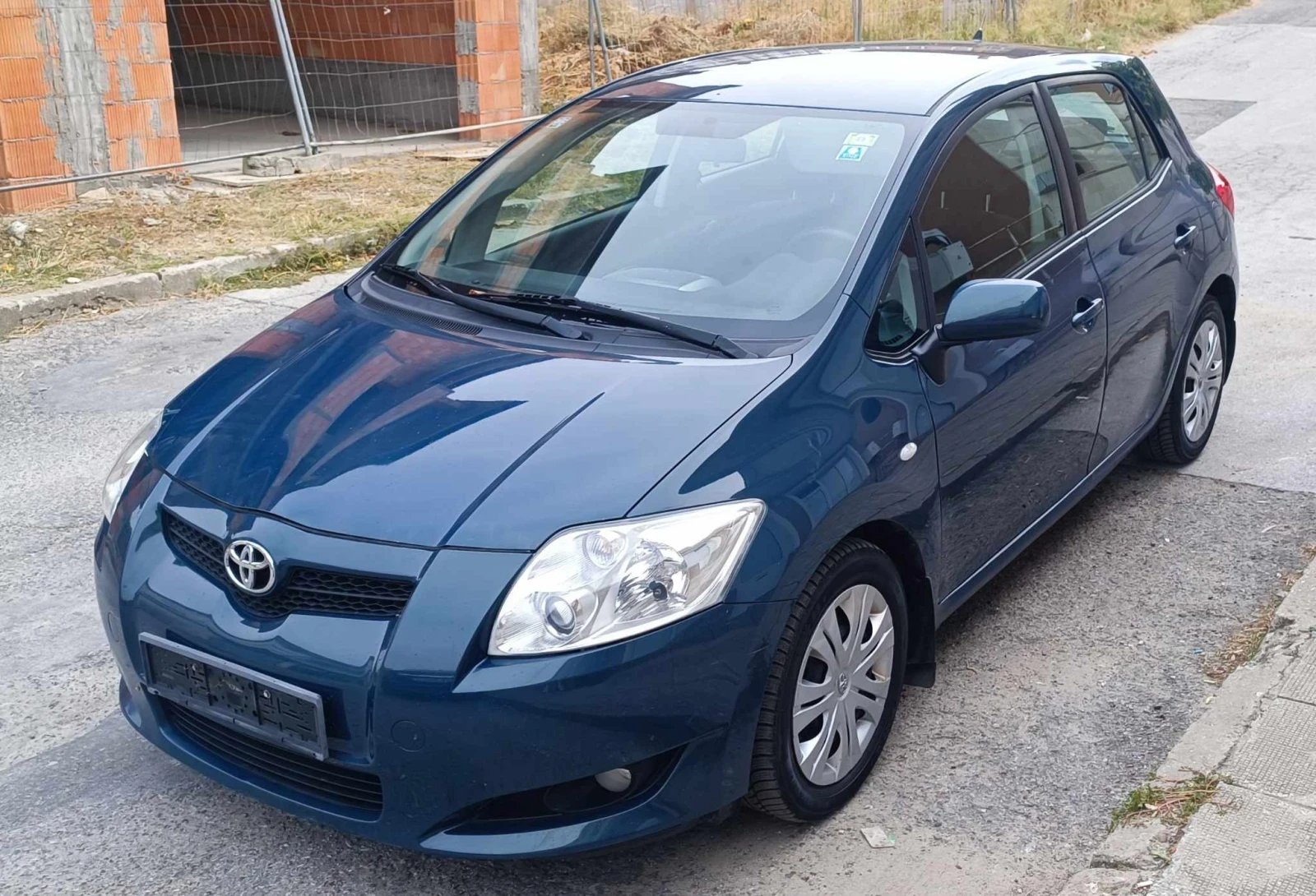 Toyota Auris 1.6 бензин/газ - изображение 8