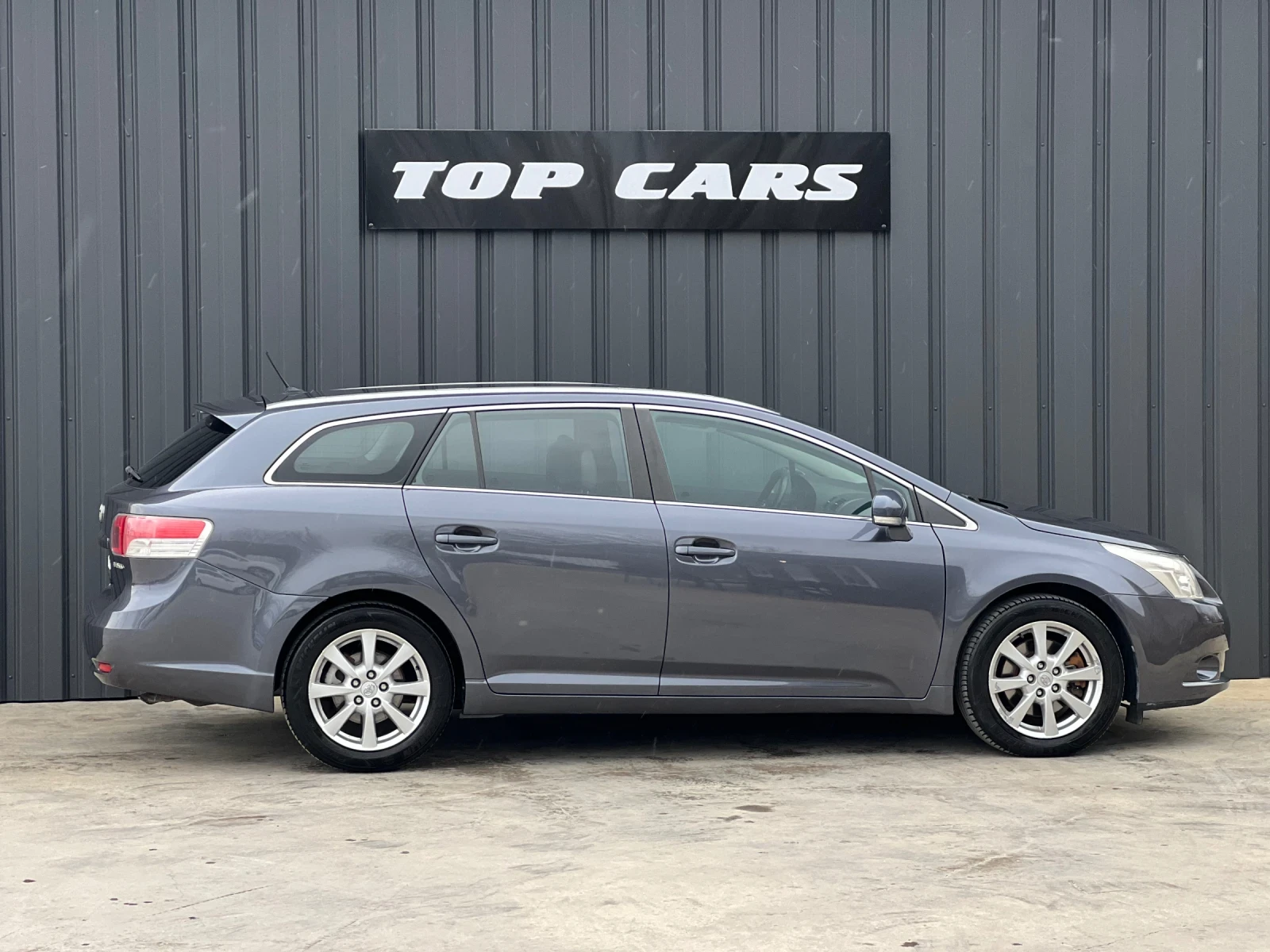 Toyota Avensis Executive - изображение 10