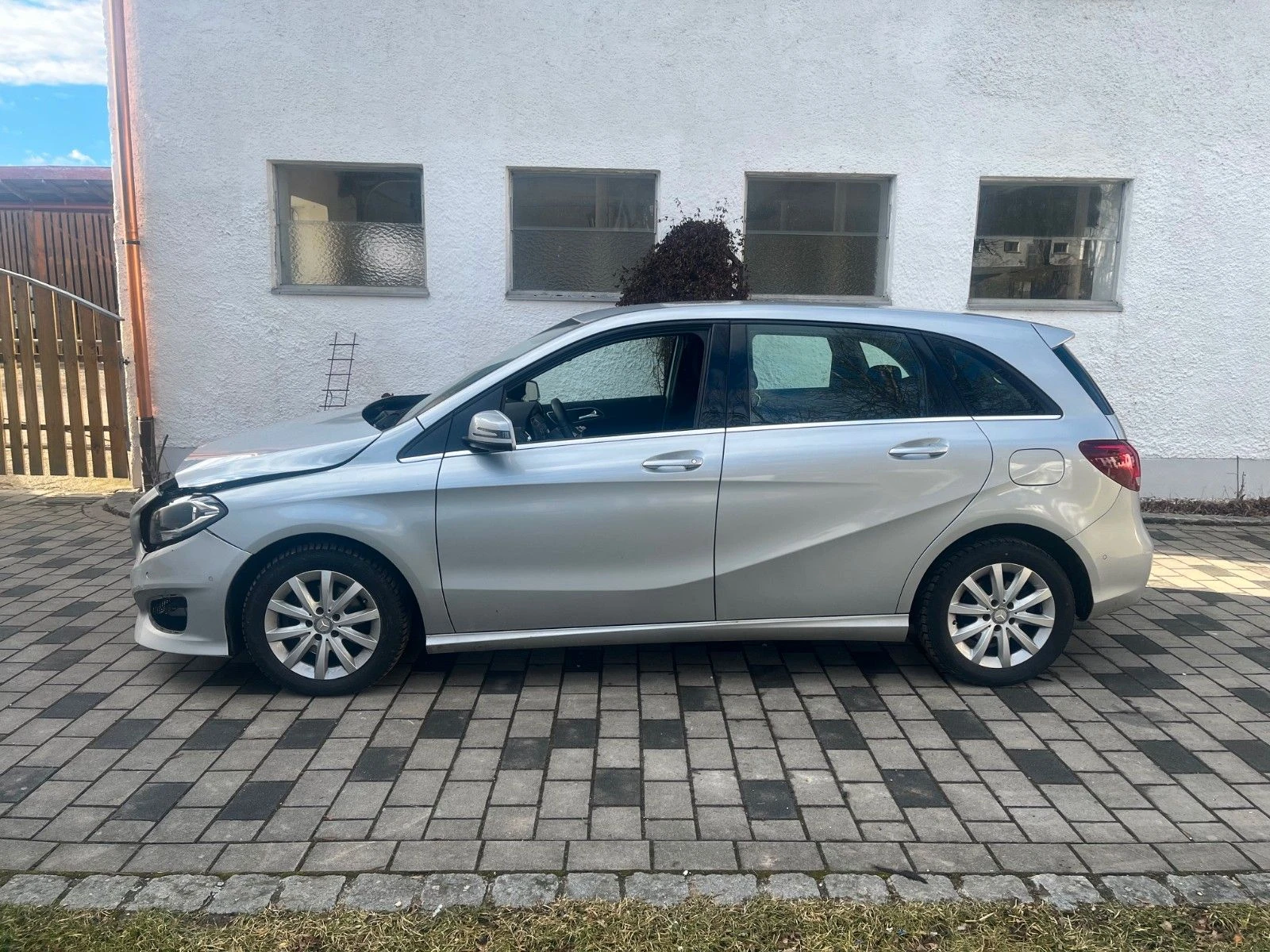 Mercedes-Benz B 180 1.6i Facelift | Mobile.bg — изображение 1
