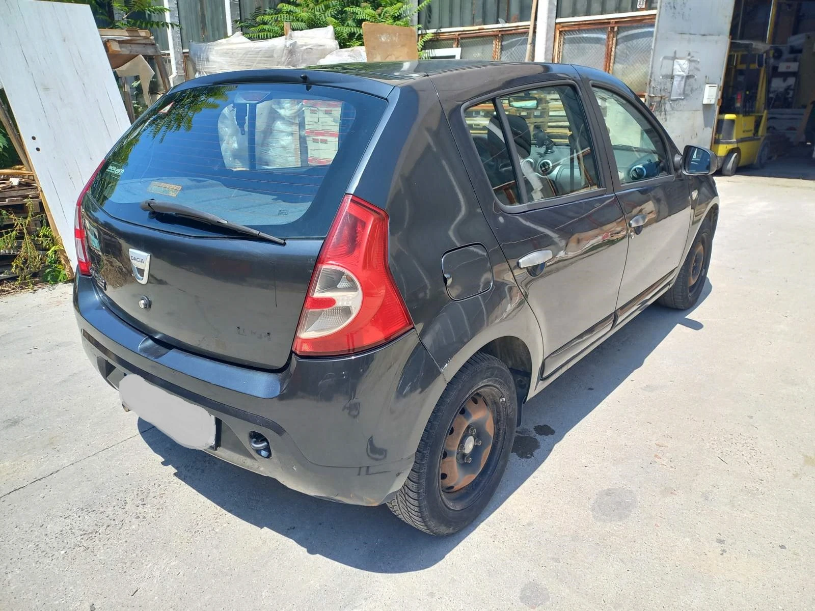 Dacia Sandero 1.4 Бензин/Газ - изображение 2