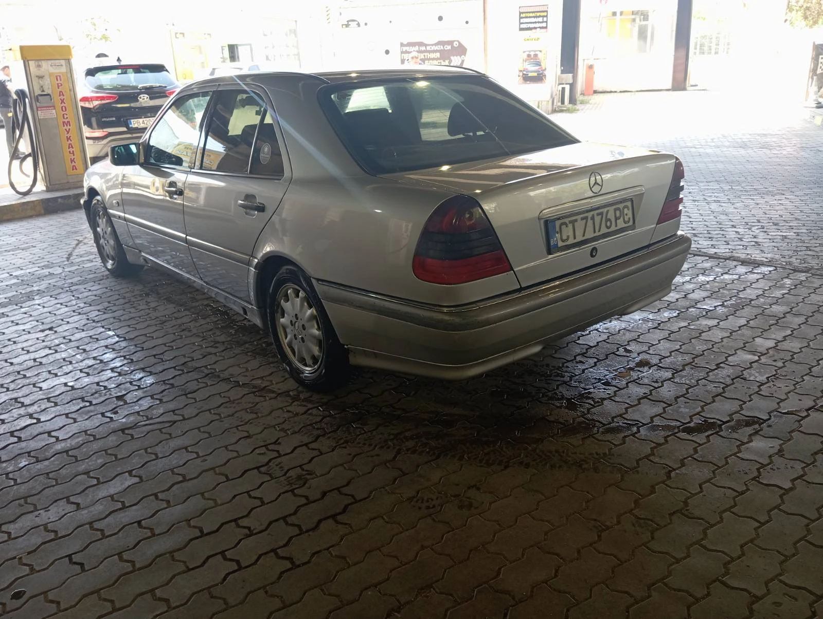 Mercedes-Benz C 180  - изображение 3