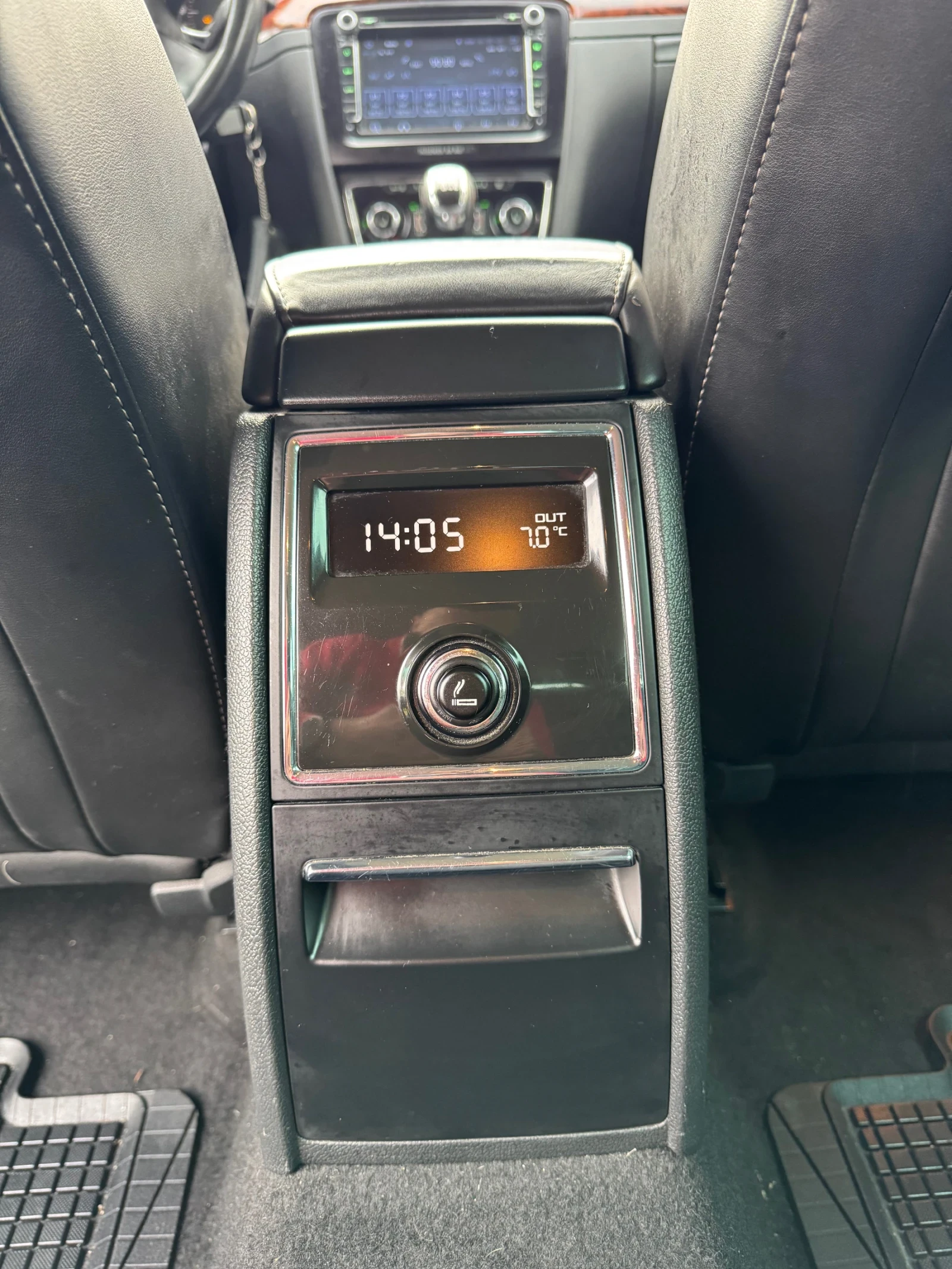 Skoda Superb 2.0TDI 170 | Mobile.bg � ����������� 12