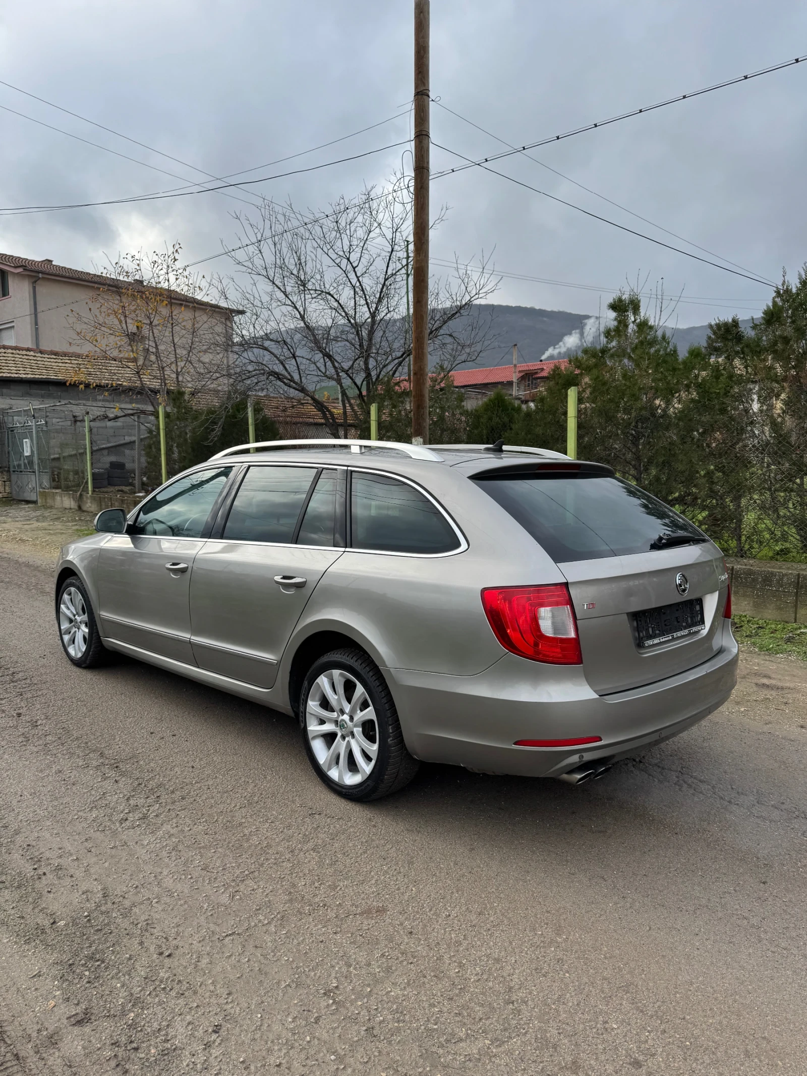 Skoda Superb 2.0TDI 170 - изображение 4