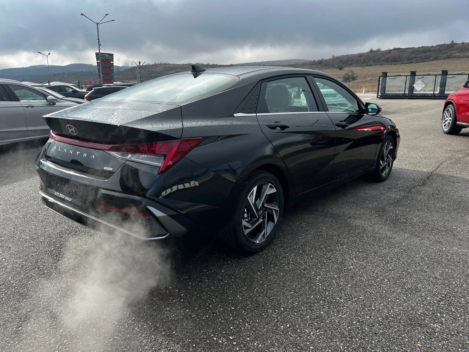 Hyundai Elantra 1.6 HIBRID - изображение 4