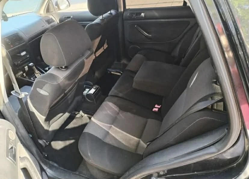 VW Golf 1.9TDI 131  4x4, снимка 13 - Автомобили и джипове - 53712473