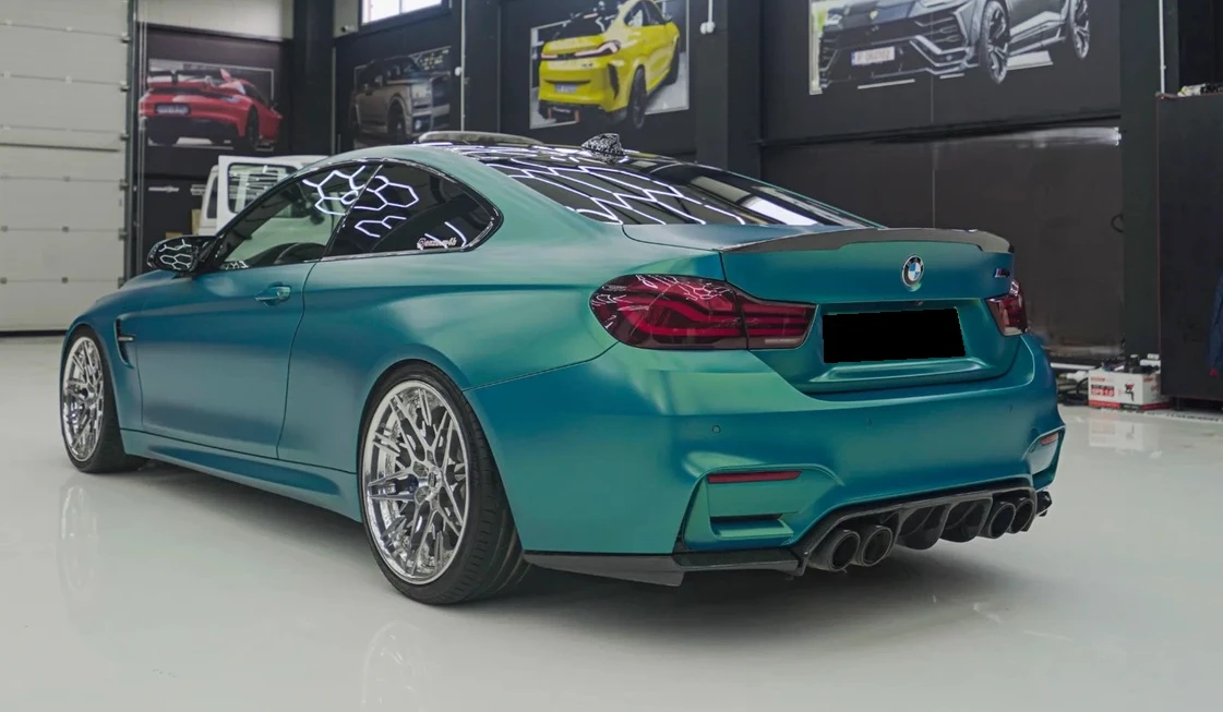 BMW M4 Competition M Heritage Edition 1/750, снимка 2 - Автомобили и джипове - 54110058