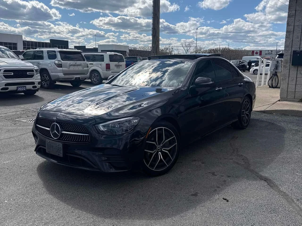 Mercedes-Benz E 450  AMG PACK * BURMESTER * HEAD UP * CARFAX 