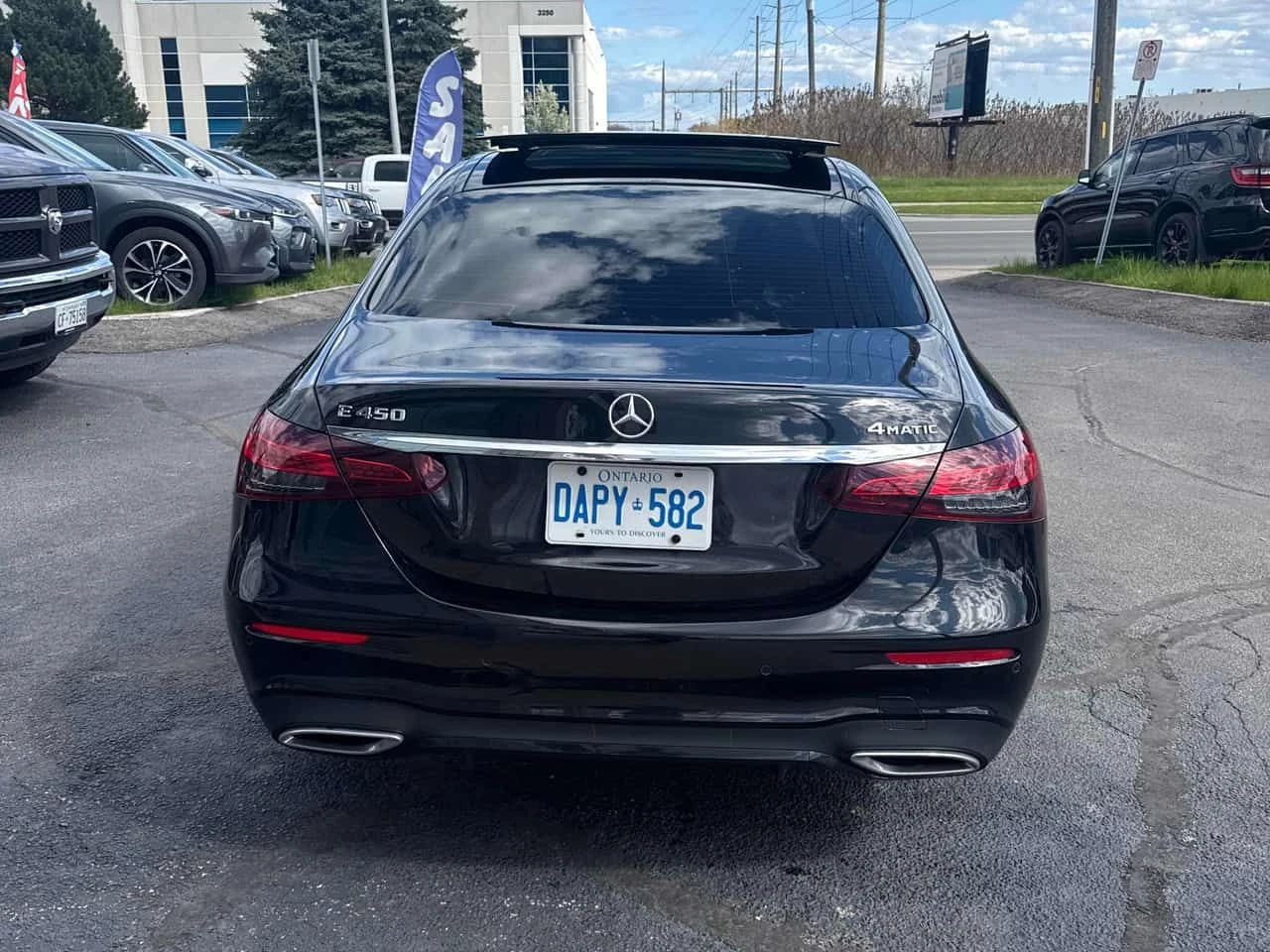 Mercedes-Benz E 450  AMG PACK * BURMESTER * HEAD UP * CARFAX , снимка 4 - Автомобили и джипове - 54743764