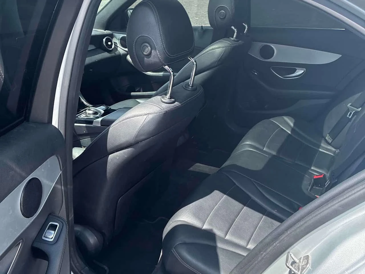 Mercedes-Benz C 300 * КЛИП * ПОДГРЕВ * КАМЕРА * ПАМЕТ, снимка 11 - Автомобили и джипове - 54875770