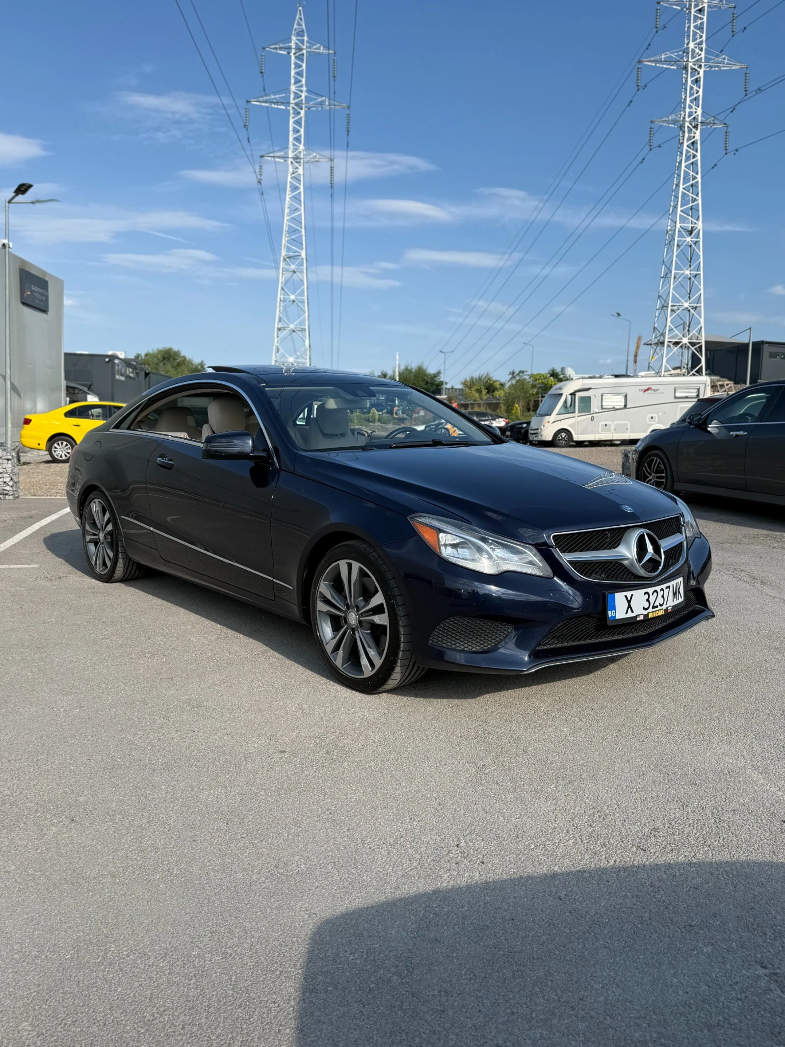 Mercedes-Benz E 350 FACELIFT / MANUFAKTUR / HARMAN-KARDON / PANO / RWD, снимка 3 - Автомобили и джипове - 55303894