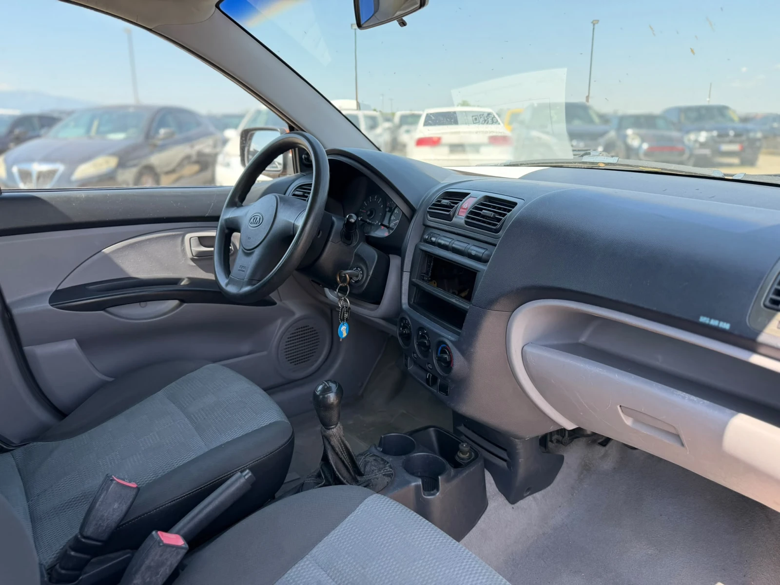 Kia Picanto, снимка 11 - Автомобили и джипове - 55563058