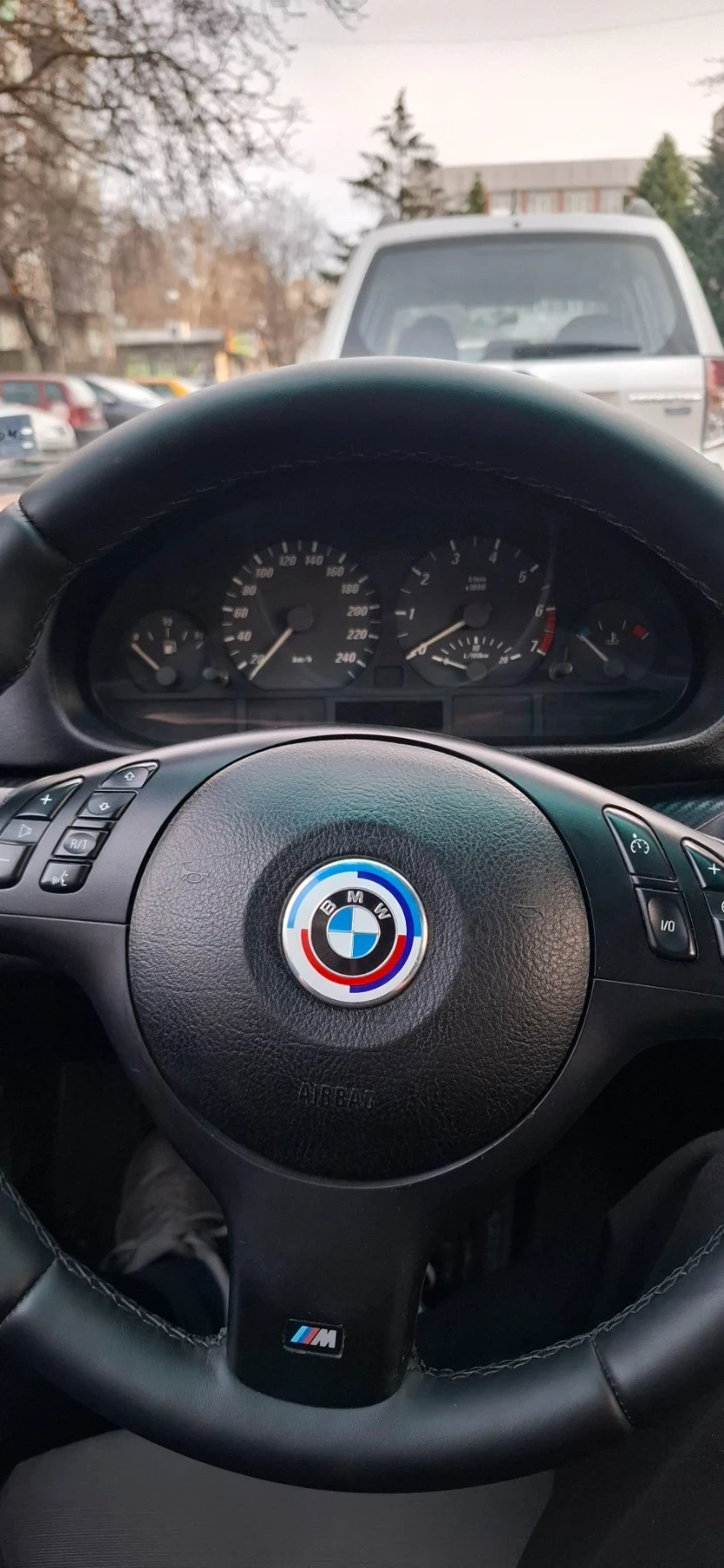 BMW 320, снимка 6 - Автомобили и джипове - 55672332