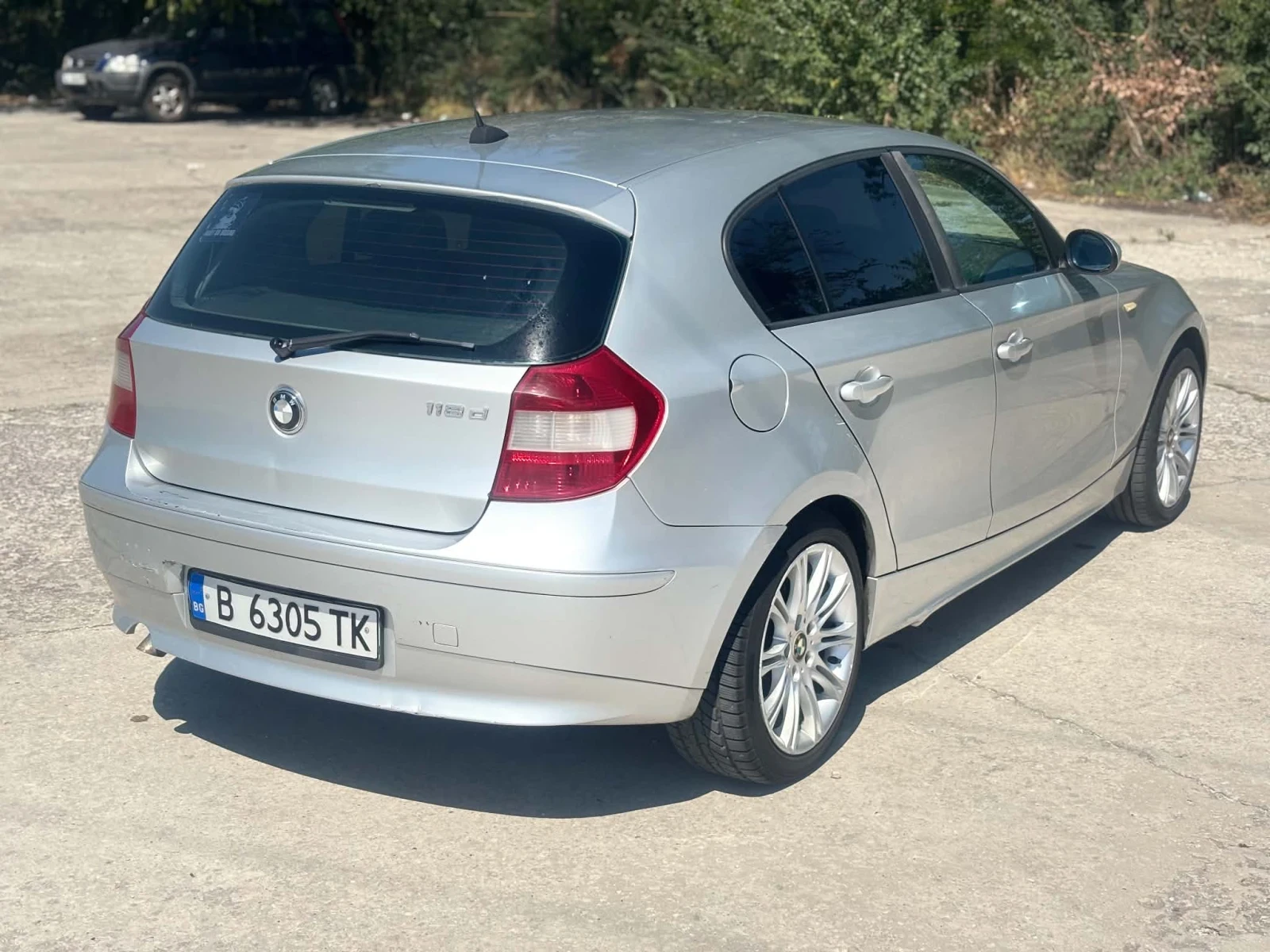 BMW 118 118D, снимка 3 - Автомобили и джипове - 55681536