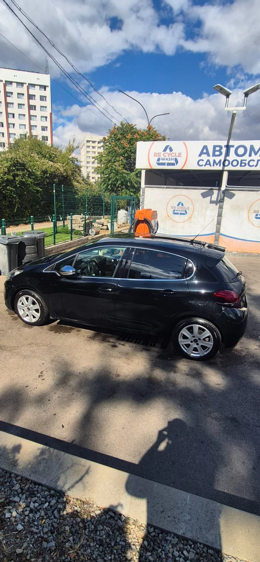 Peugeot 208, снимка 5 - Автомобили и джипове - 56200848
