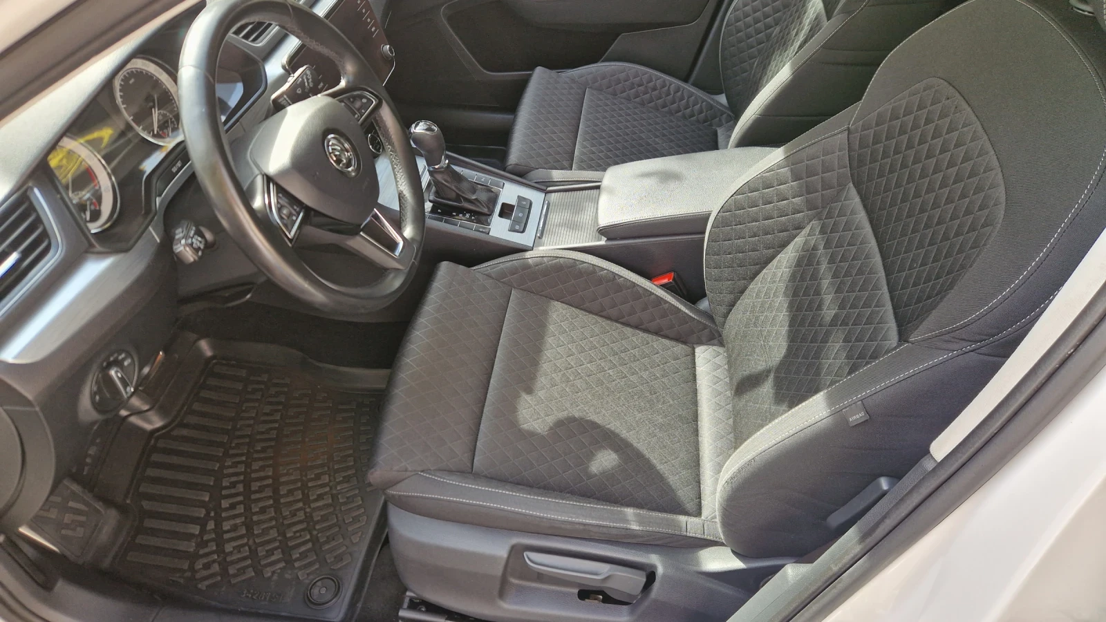 Skoda Superb Superb 2.0d 150�.�. | Mobile.bg � ����������� 12