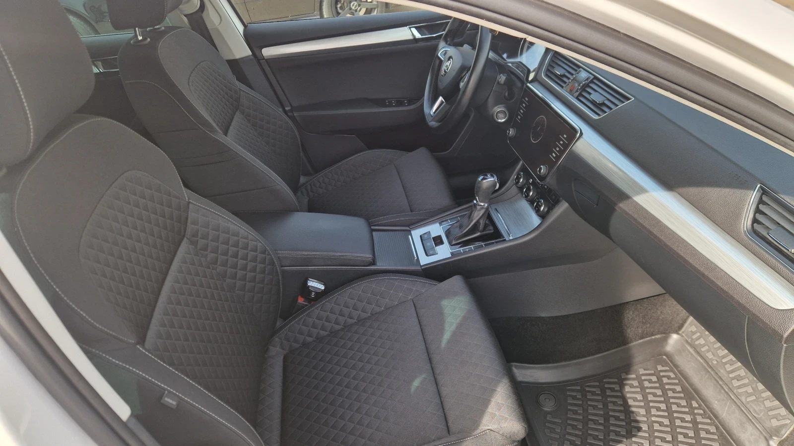 Skoda Superb Superb 2.0d 150�.�. | Mobile.bg � ����������� 8
