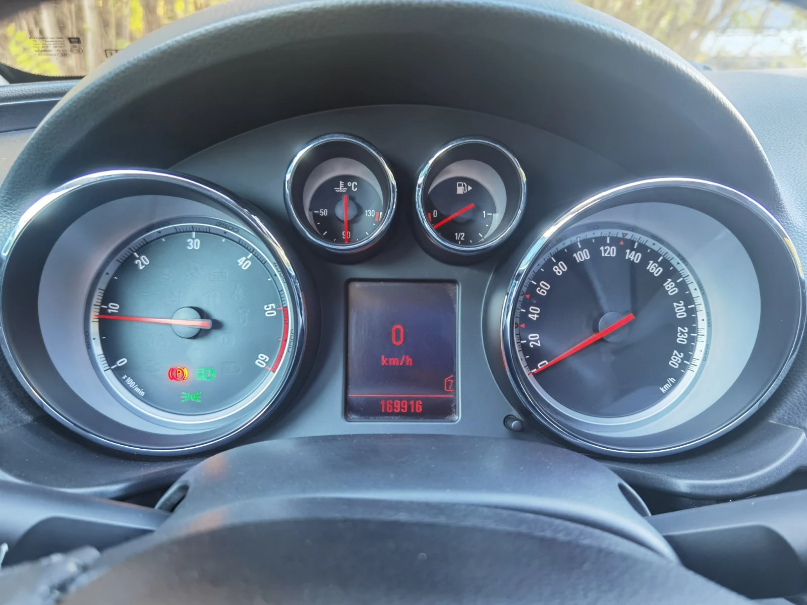 Opel Insignia 2.0 CDTi, снимка 8 - Автомобили и джипове - 56569087