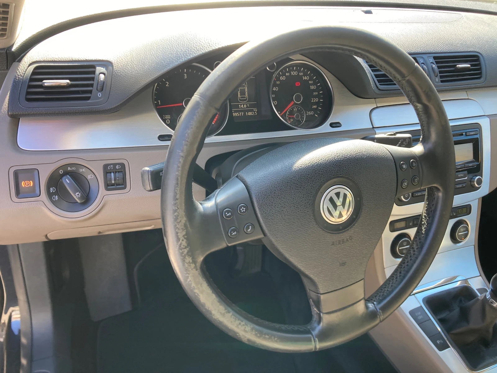 VW Passat 2.0 TDI EVRO-5 Alkantar Podgrev, снимка 9 - Автомобили и джипове - 56635863