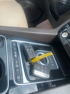 Jaguar F-PACE 2.0D 180HP 4x4 FULL EXTRAS 145444km TOP NEW  | Mobile.bg — малка снимка 16