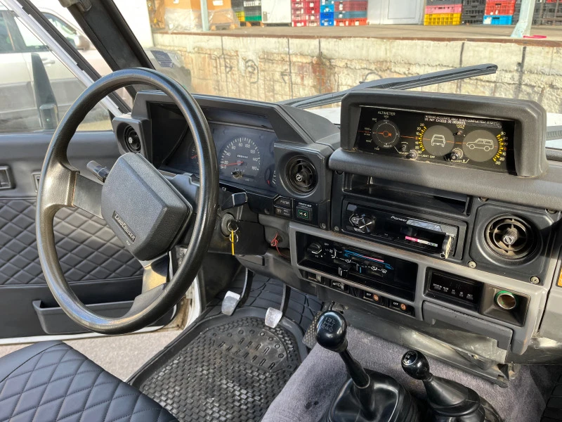 Toyota Land cruiser, снимка 14 - Автомобили и джипове - 47445760