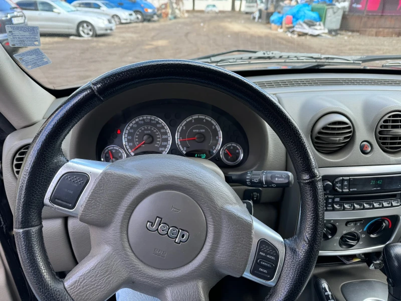 Jeep Cherokee 3.7 ГАЗ, снимка 7 - Автомобили и джипове - 51924187