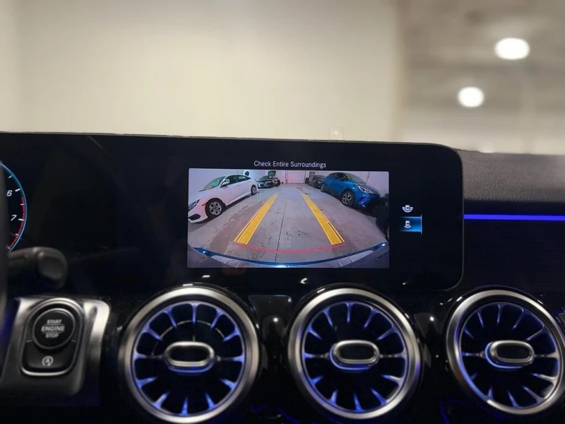 Mercedes-Benz GLB * 250 * CARFAX * БЕЗ ПЪРВОНАЧАЛНА ВНОСКА, снимка 14 - Автомобили и джипове - 52959861