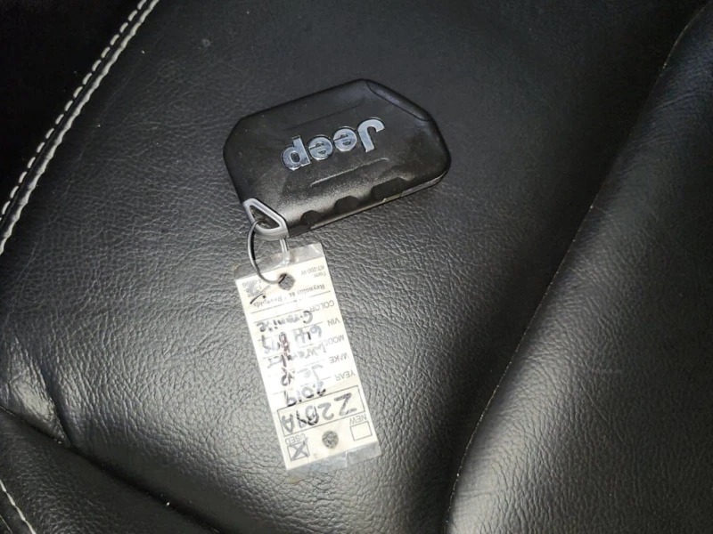 Jeep Wrangler * SAHARA * CARFAX * БЕЗ ПЪРВОНАЧАЛНА ВНОСКА, снимка 8 - Автомобили и джипове - 53087737