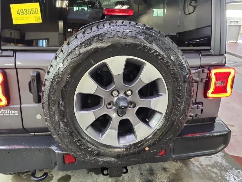 Jeep Wrangler * SAHARA * CARFAX * БЕЗ ПЪРВОНАЧАЛНА ВНОСКА, снимка 14 - Автомобили и джипове - 53087737