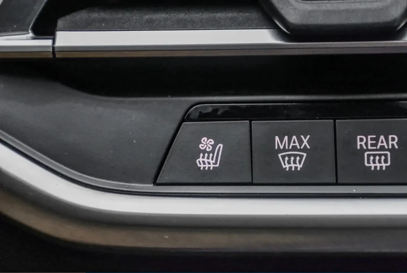 BMW X5 xDrive40i* SoftClose* Distronic* HeadUp* AirSuspen, снимка 10 - Автомобили и джипове - 53525680