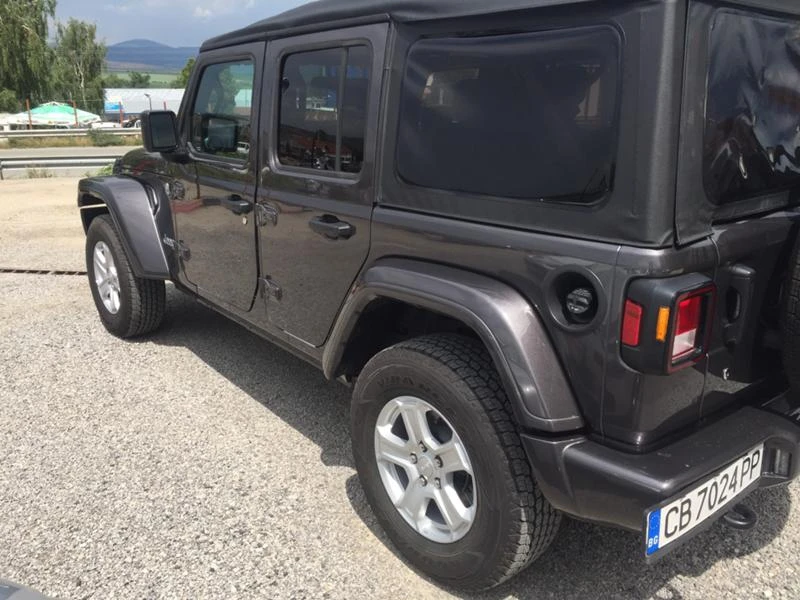 Jeep Wrangler 3.6 6с.к НОВ - изображение 8