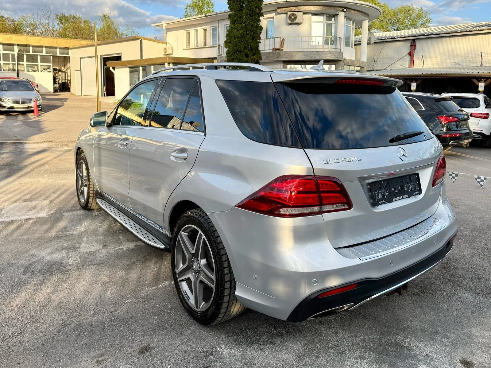 Mercedes-Benz GLE 500 GLE 550e Plug-in Hybrid AMG - изображение 4