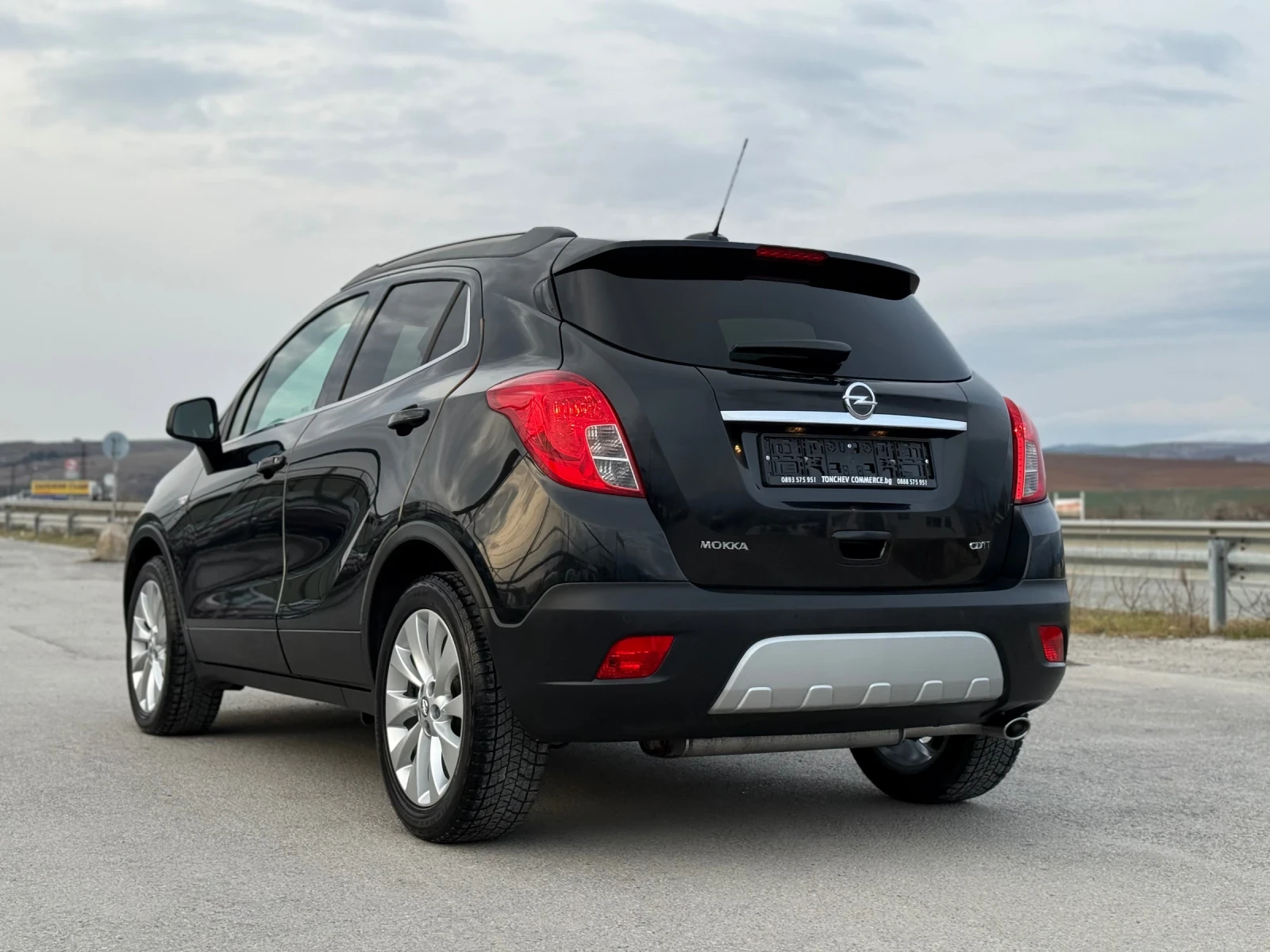 Opel Mokka 1.6-CDTI-NAVI-KAMERA-COSMO-EURO-6B-NEW-TOP-FULL, снимка 4 - Автомобили и джипове - 53934104